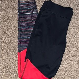 Hey guys! I’m selling a pair of FILA leggings!!